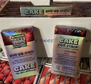 New year kiss gen 3 Cake Carts Disposable